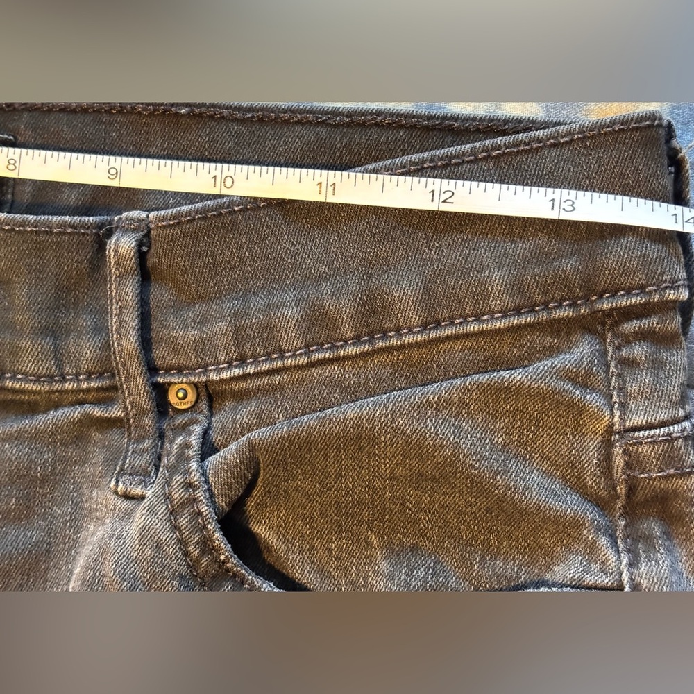 MOTHER Black Denim Jeans Insider Crop Step Fray in Not Guilty Size 30 - Picture 13 of 16